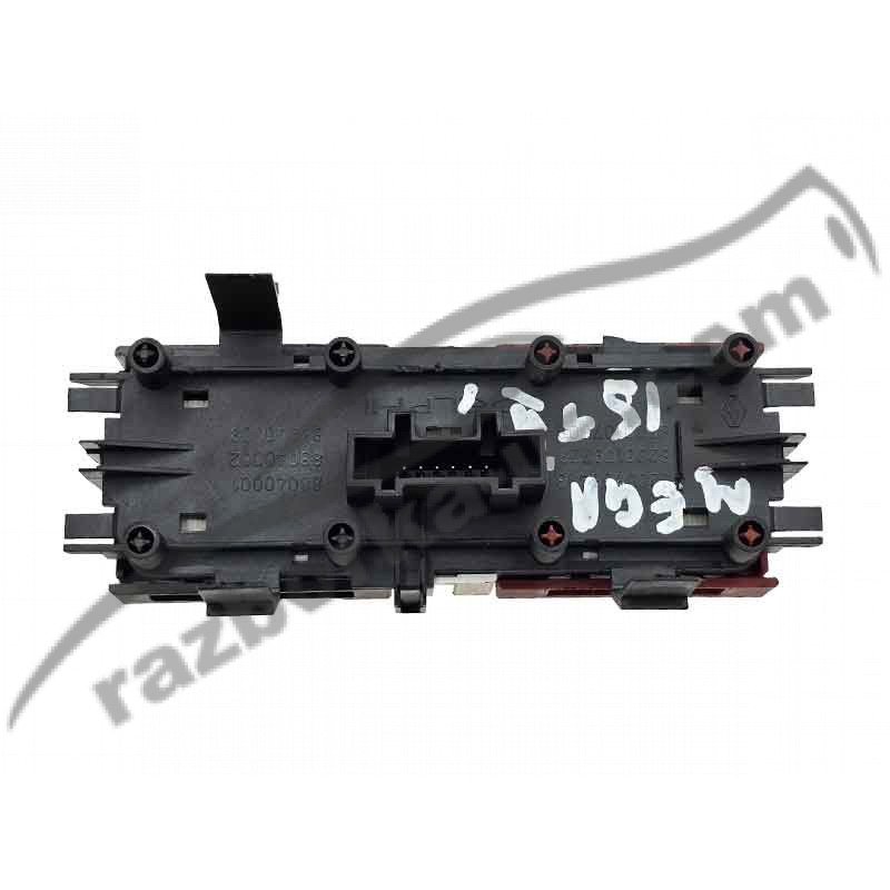 Кнопка аварийной сигнализации и центрального замка Renault Megane 2 (2003-2007) 8200095493 фото