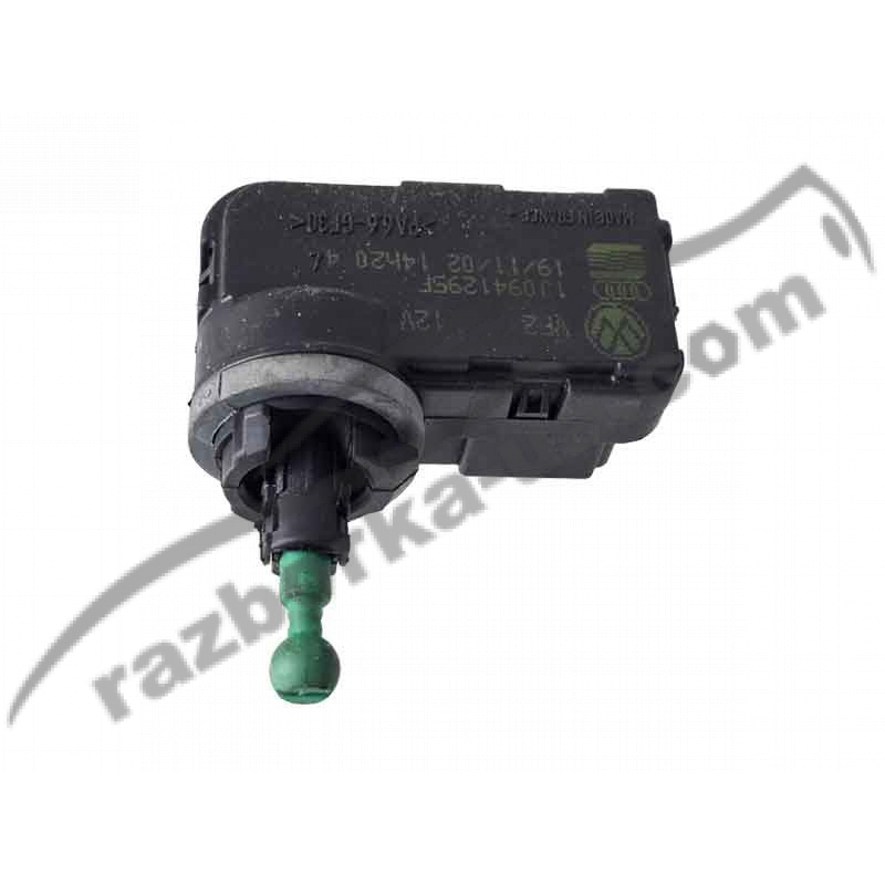 Корректор угла наклона фар Audi A4 B6 (2002-2003) 1J0941295F / 1J0 941 295 F фото