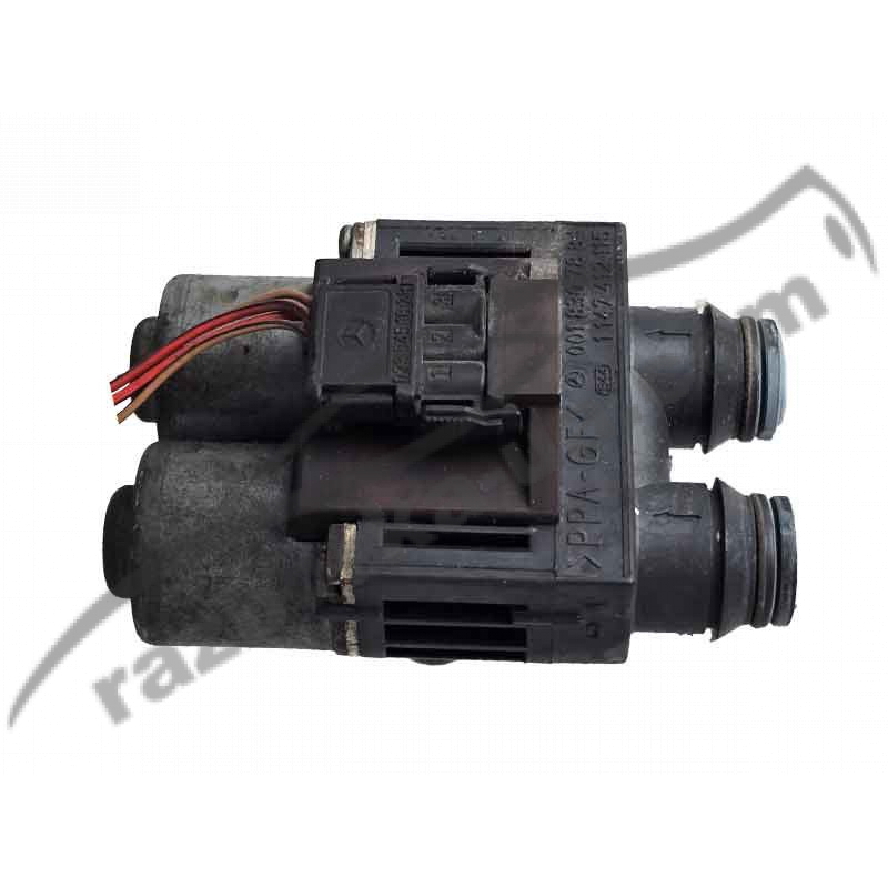Краник радіатора пічки Mercedes E / W210 (1996-2001) 0018307884 / 1147412115 / 001 830 78 84 / 1 147 412 115 фото