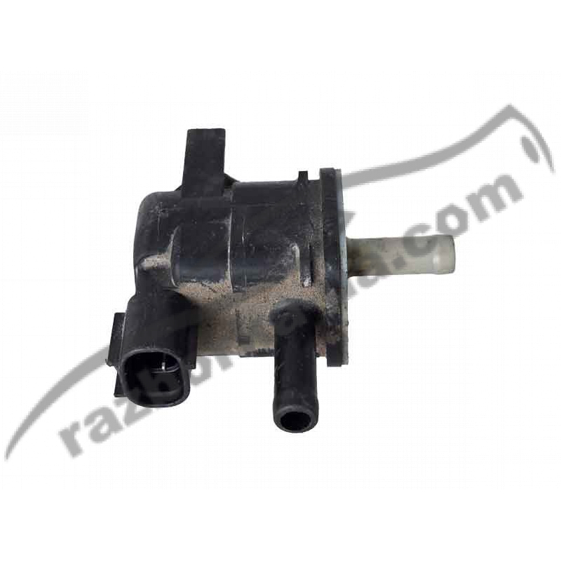 Вакуумний клапан Toyota Sienna 2 (2004-2008) 9091012276 / 1362007010 / 90910-12276 / 136200-7010 фото
