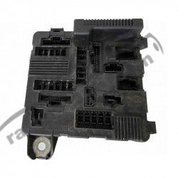 Блок запобіжників Renault Megane 2 (2002-2008) 8200306033A / S118399300 фото
