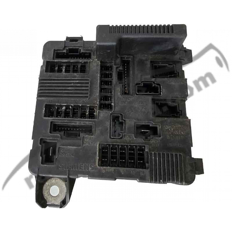 Блок запобіжників Renault Megane 2 (2002-2008) 8200306033A / S118399300 фото