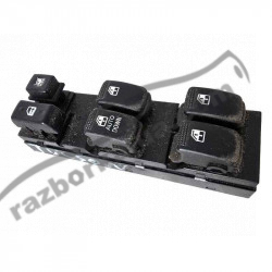 Блок управления стеклоподъемниками Hyundai Tucson (2004-2010) 935702E200 / 935702E400 / 93570-2E200 / 93570-2E400 фото