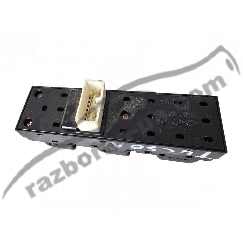 Блок управления стеклоподъемниками Hyundai Tucson (2006-2009) 935702E200 / 935702E400 / 93570-2E200 / 93570-2E400 фото