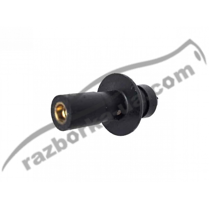 Крепление накладки двигателя Mazda 5 2.0 / LF (2000-2004) LFG110334B / LFG1-10-334B фото