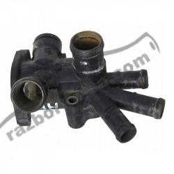 Корпус термостату VW Golf 2 1.3 / MH (1983-1992) 030121117D / 030 121 117 D фото