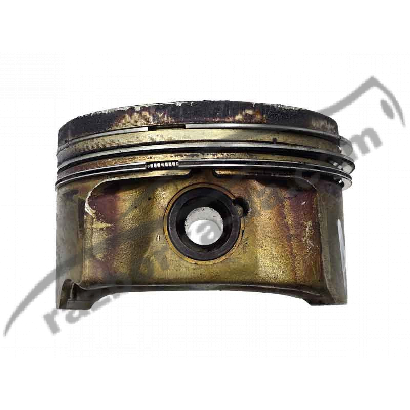 Поршень Audi A4 B6, 2.0 / ALT (2003-2004) 82L82 фото