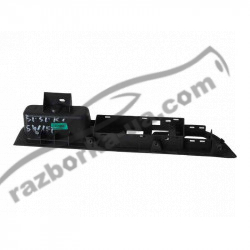 Накладка кнопок стеклоподъемника Suzuki Swift (2005-2009) 8376262J11 / 83762-62J11 фото