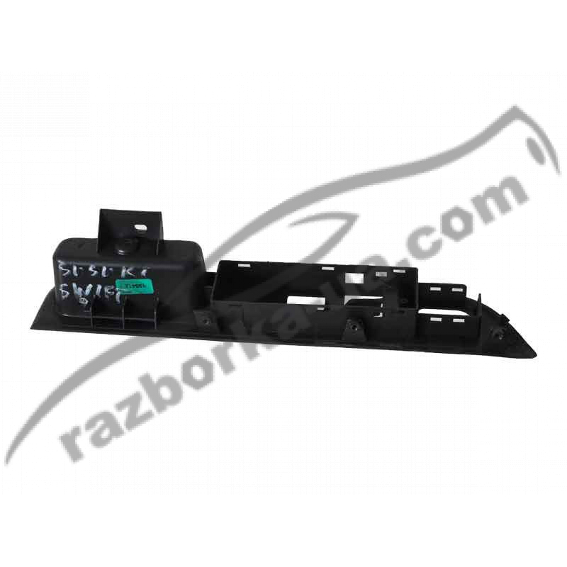 Накладка кнопок стеклоподъемника Suzuki Swift (2005-2009) 8376262J11 / 83762-62J11 фото