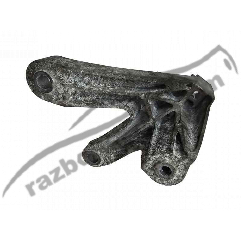 Кронштейн опоры двигателя Mazda 5 2.0 / LF (2000-2004) фото