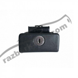 Ручка замка бардачка Toyota Corolla E12 (2000-2007) фото