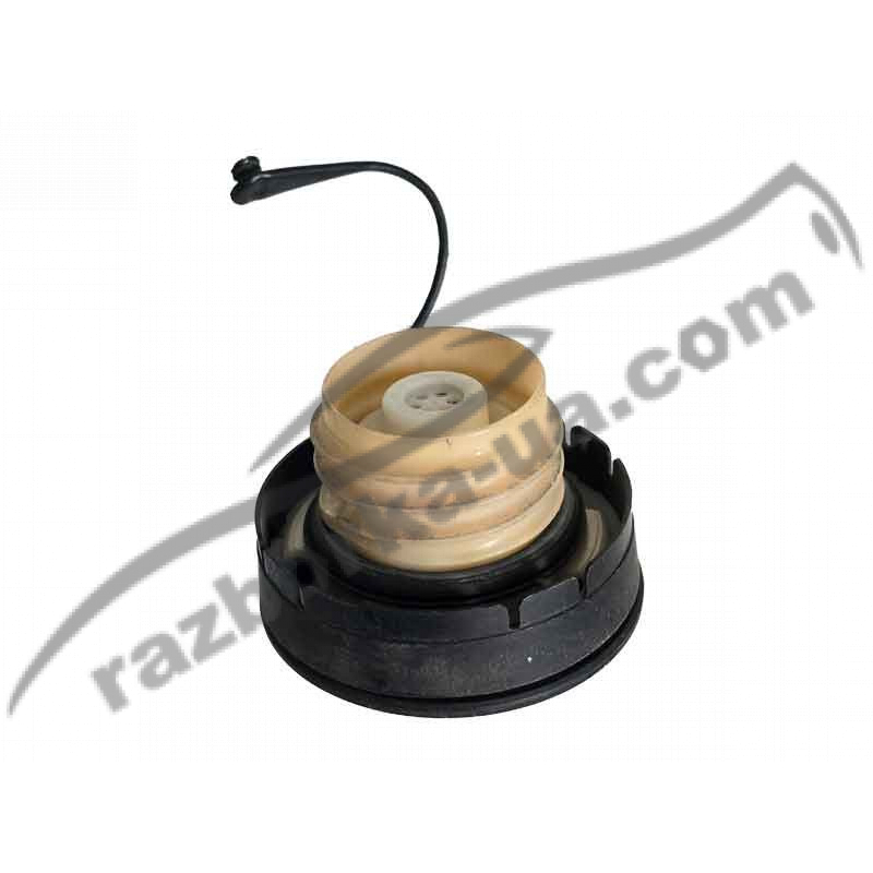 Крышка бензобака Toyota Corolla E12 (2001-2006) фото