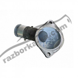 Крышка термостата Toyota Corolla 1.6 / E3ZE52 / 3ZZFE (2001-2006) 163210D030 / 16321-0D030 фото