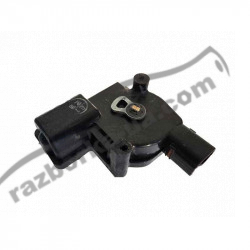 Активатор замку багажника Toyota Corolla E12 (2001-2006) S781TBL500 / 1015283000 / S781T-BL500 / 101528-3000 фото