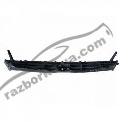 Решітка радіатора Ford Focus (1999-2003) 98AB8200AHW / 98AB-8200-AHW фото