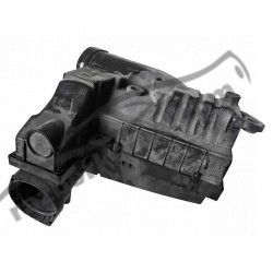 Корпус воздушного фильтра VW Passat B6 2.0 TDI / CBD (2006-2009) 3C0129607BC / 3C0129601BR фото