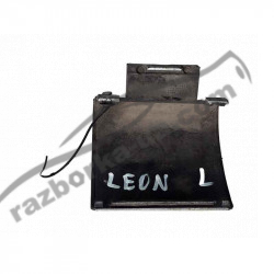 Накладка порога передня ліва Seat Leon 1 (1999-2004) 1M0853917B / 1M0 853 917 B фото