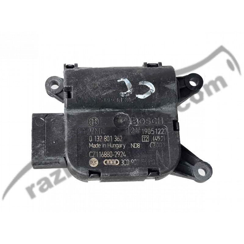 Моторчик заслонки печки VW Passat CC (2008-2010) 0132801362 / 3C0907511Q / CZ1168802924