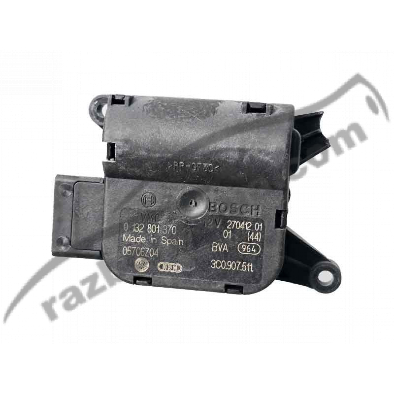 Моторчик заслонки печки VW Passat CC (2008-2010) 0132801370 / 3С0907511 / 0 132 801 370 / 3С0 907 511 фото