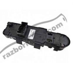 Блок управления стеклоподъемниками Fiat Scudo 2 (2008-2015) 1499611077 / E2986306 фото