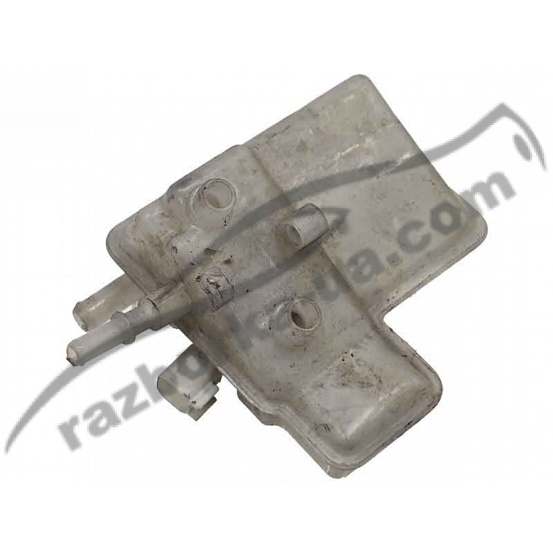 Бачок головного гальмівного циліндра Mazda 5 (1999-2005) фото