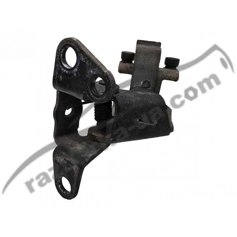 Ролик зсувних дверей середній Mazda 5 (2000-2004) C235732C0D / C235-73-2C0D фото