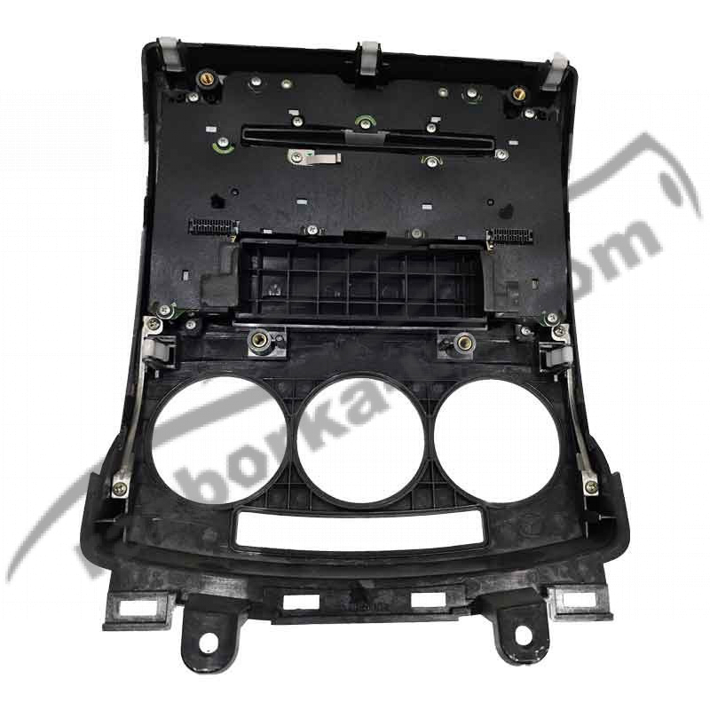 Мультимедийная панель Mazda 5 (2000-2004) фото