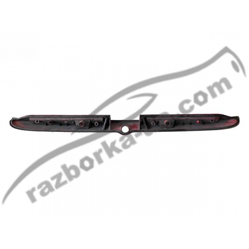 Накладка кришки багажника Skoda Octavia Tour (1997-2009) 1U6827574C / 1U6 827 574 C фото