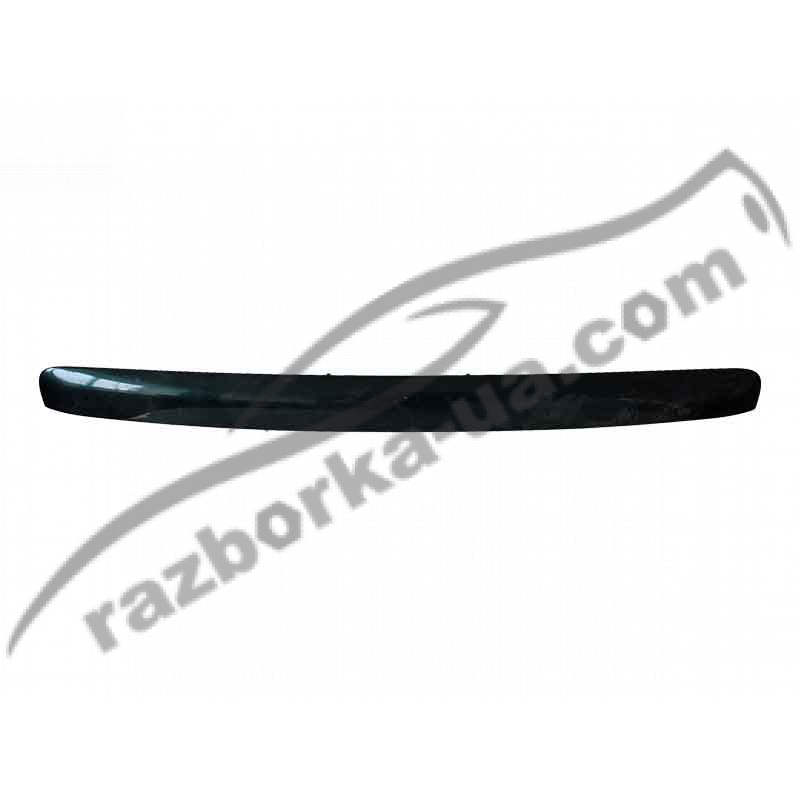 Накладка кришки багажника Toyota Avensis T25 (2003-2009) фото