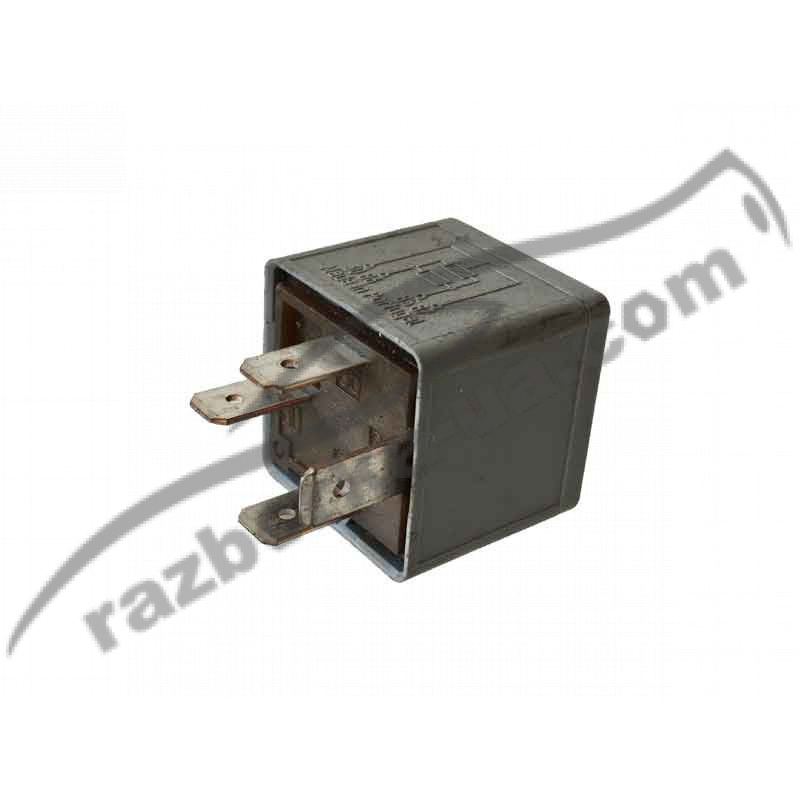 Реле 141 951 253 B / V23134-B52-X227 / 141951253B / V23134B52X227 VW Passat B6 (2006-2009) фото