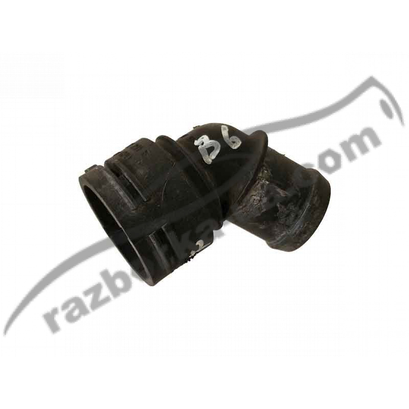 Фланец системы охлаждения VW Passat B6 (2005-2010) 6Q0122291E