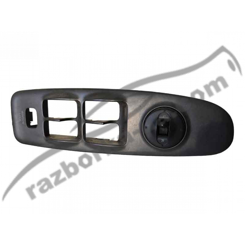 Накладка кнопок склопідйомників Hyundai Elantra (2000-2006) 935702D100 / 93570-2D100 фото