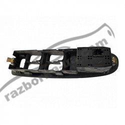 Накладка кнопок склопідйомників Hyundai Elantra (2001-2005) 935702D100 / 93570-2D100 фото