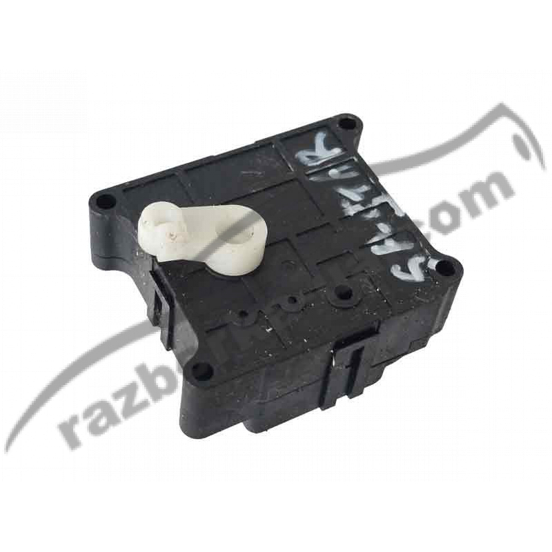 Моторчик заслонки отопителя Mitsubishi Space Star (1999-2003) MR910476 / CAB501A050 фото