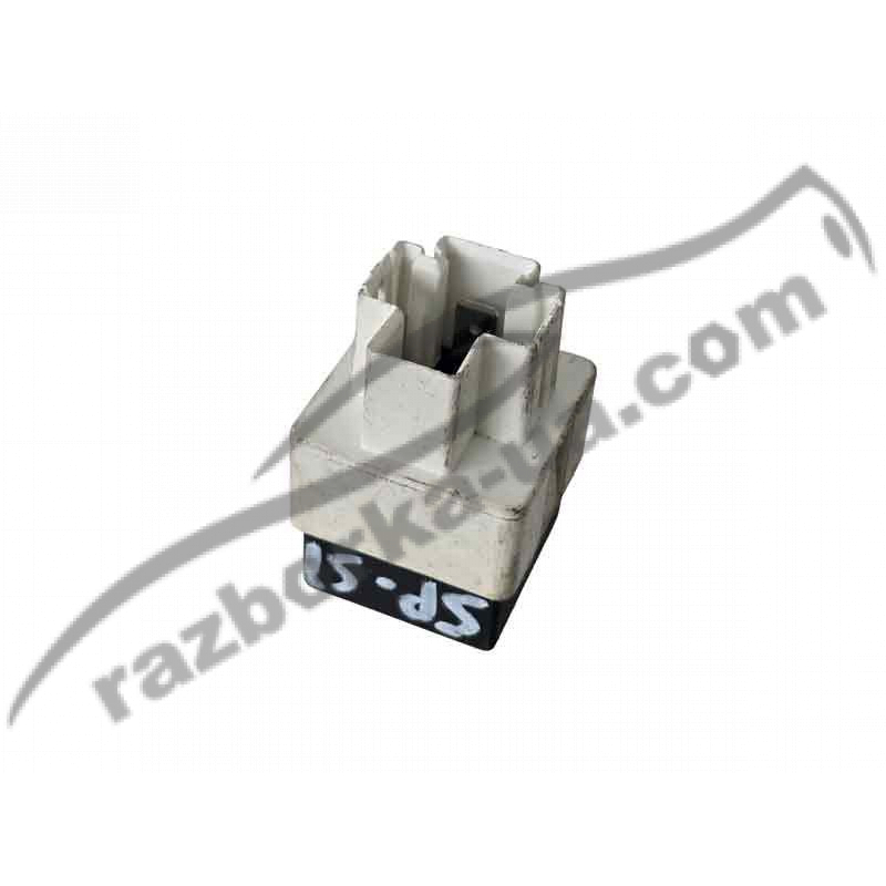 Реле поворотів MB953383 Mitsubishi Space Star (1998-2004) фото