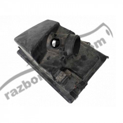 Кришка корпусу повітряного фільтра верхня Mazda 5 2.0 / LF (1999-2005) фото