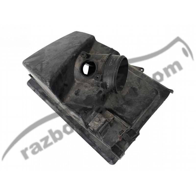 Кришка корпусу повітряного фільтра верхня Mazda 5 2.0 / LF (1999-2005) фото