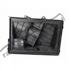 Кришка корпусу повітряного фільтра верхня Mazda 5 2.0 / LF (2000-2004) фото