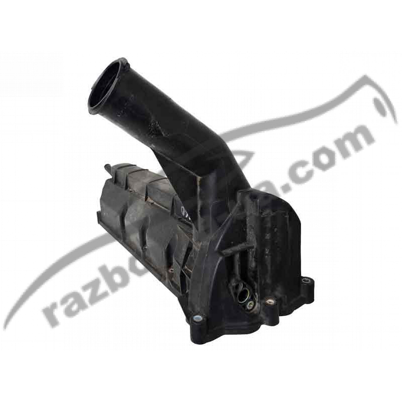 Клапанна кришка Mercedes A160 / W168 / 1.6 (1998-2003) A1660100430 / A 166 010 04 30 фото