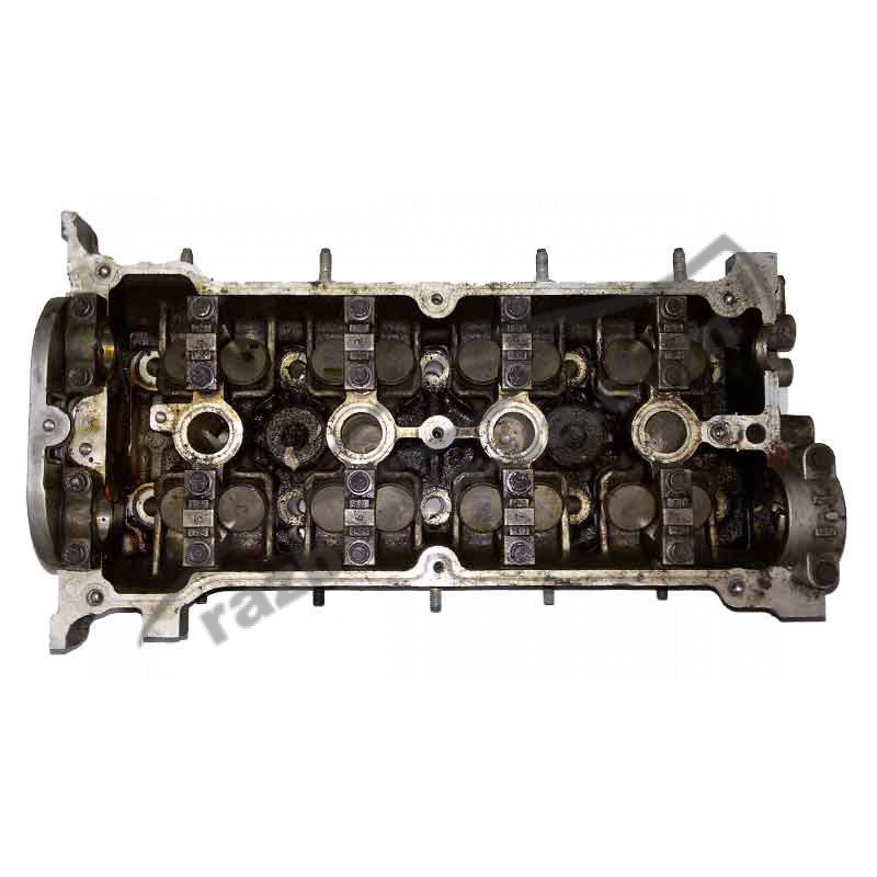 Головка блока цилиндров двигателя Mazda 323 1.5 16V BA (1994-1998)