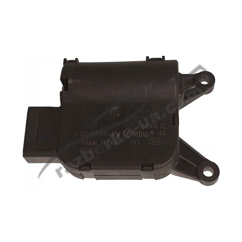 Моторчик заслінки пічки Seat Altea (2004-2015) 1K1 907 511 C / 1K1907511C / Bosch 0 132 801 340 / 0132801340 фото