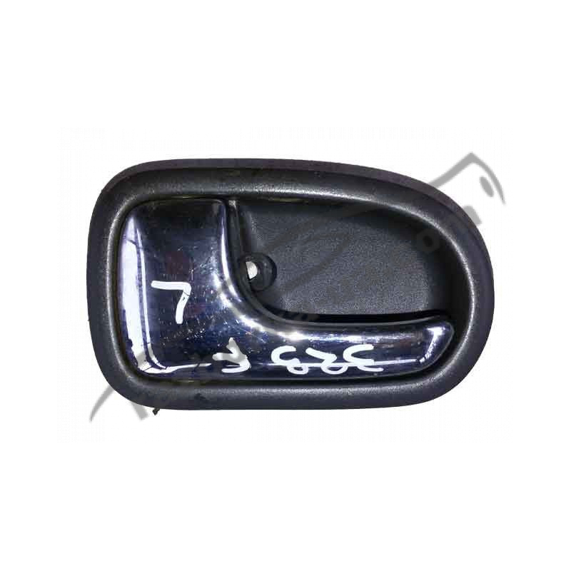 Ручка дверная внутренняя Mazda 323 BJ (1998-2003) левая задняя фото
