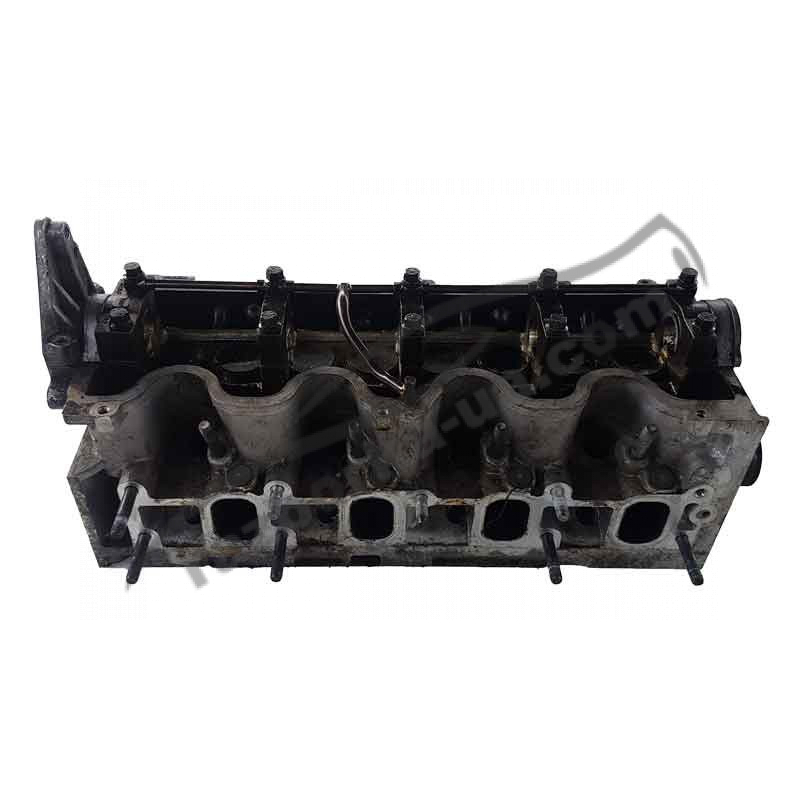 Головка блока цилиндров двигателя Opel Zafira 1.9 CDTI (2004-2011) 55207460 / 6AS9C1P фото