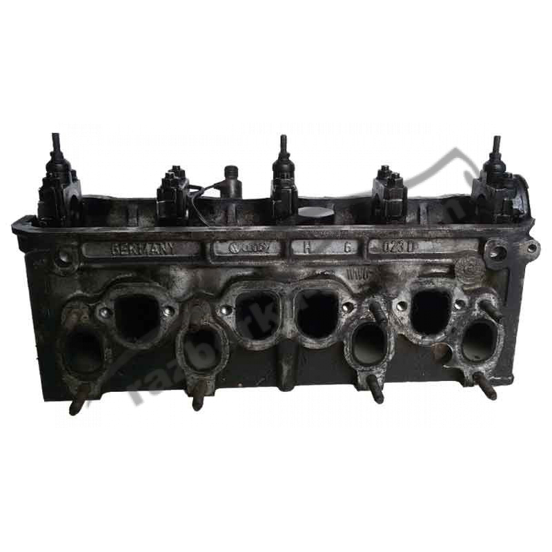 Головка блока цилиндров двигателя Audi A6 1.9 TDI (1997-2004) ГБЦ 028103373N